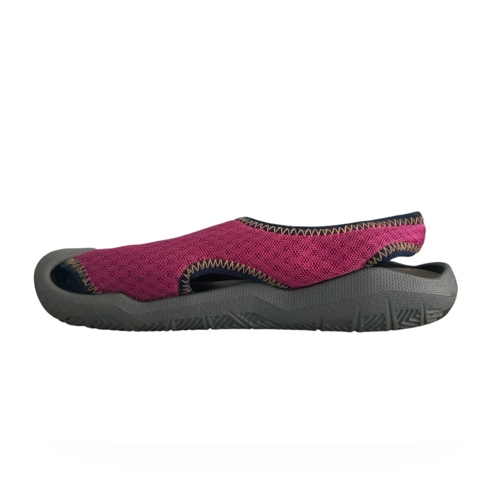 CROCS‎ Pink and Gray Water Shoes with Velcro Closure Kids Sz 2